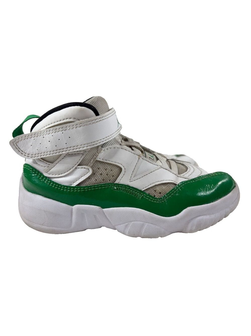 Nike Boys Jordan Jumpman Two Trey DQ8433 White Basketball Shoes Sneakers Sz 12C
